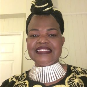 Meet your Posher, Sylvia